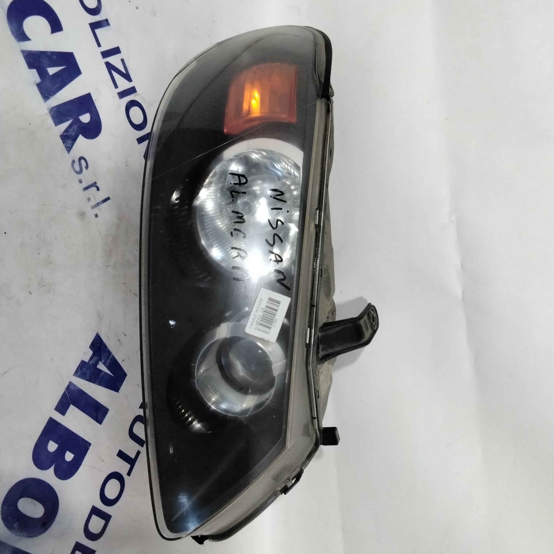 Faro fanale nissan almera destro anno 2002 codice :26010BN703 (sf8p4)