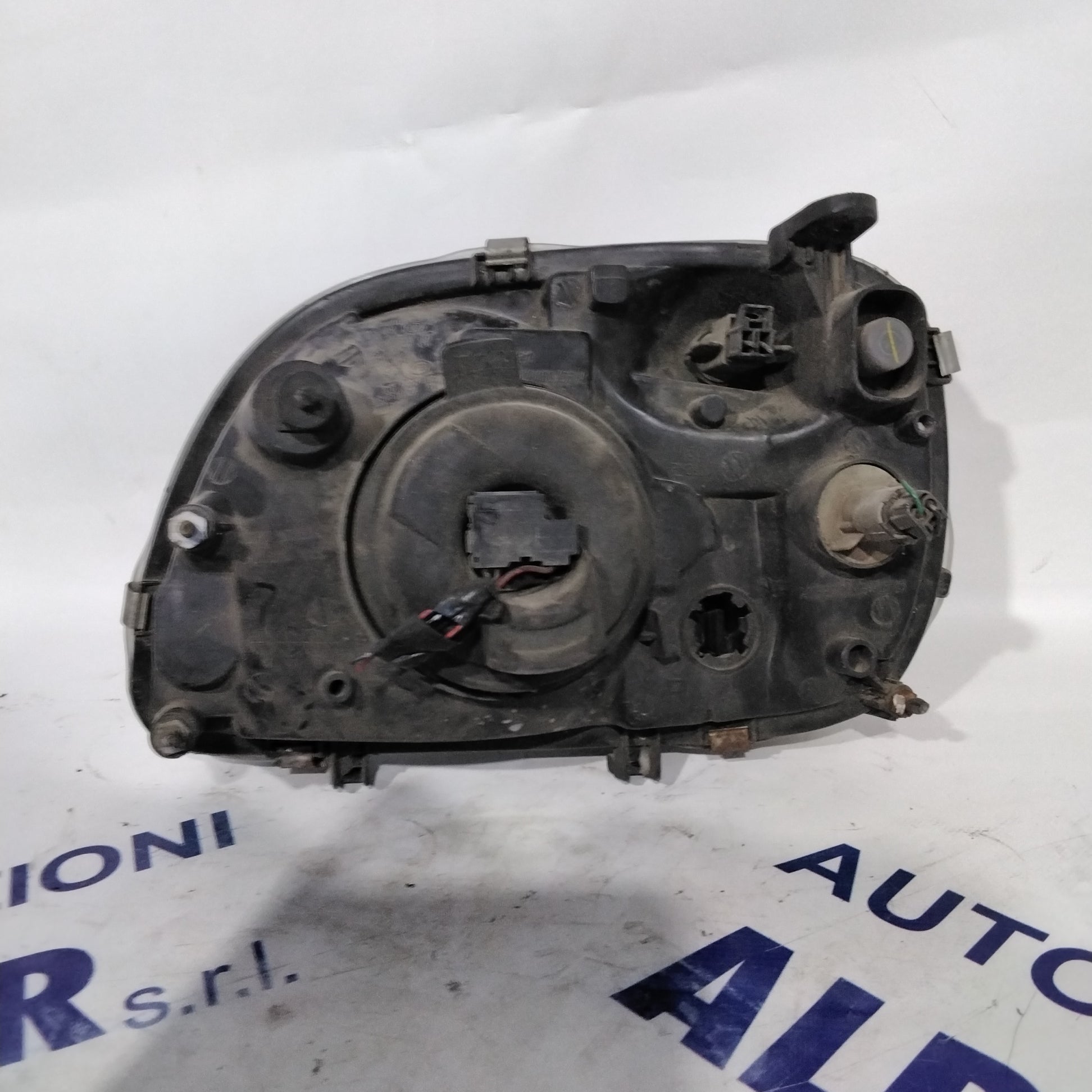 Right headlamp Nissan Micra year 2001 code: 89004679 (sf8p4)