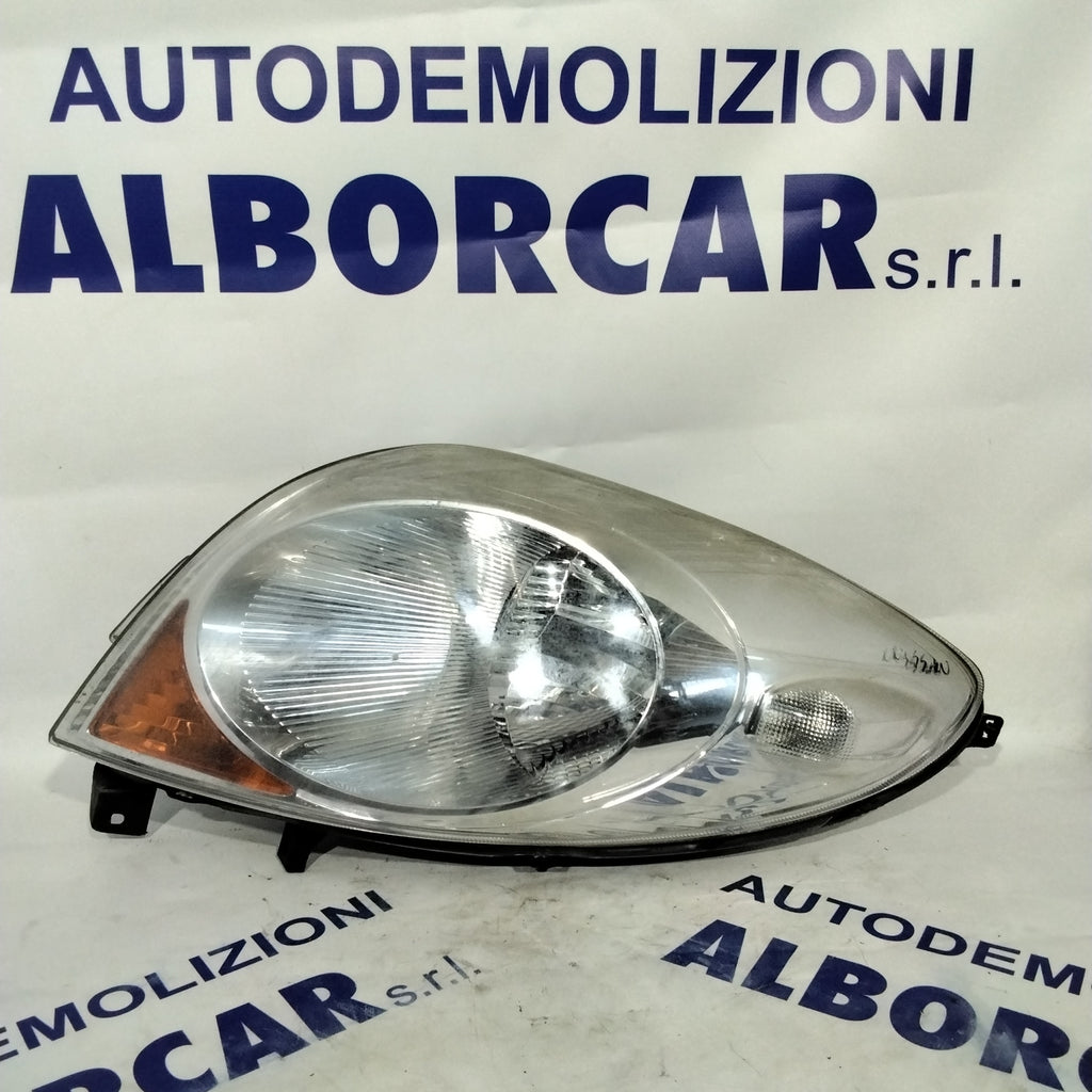Headlight Nissan Note right 2007 code: 260109U100 (sf8p4)