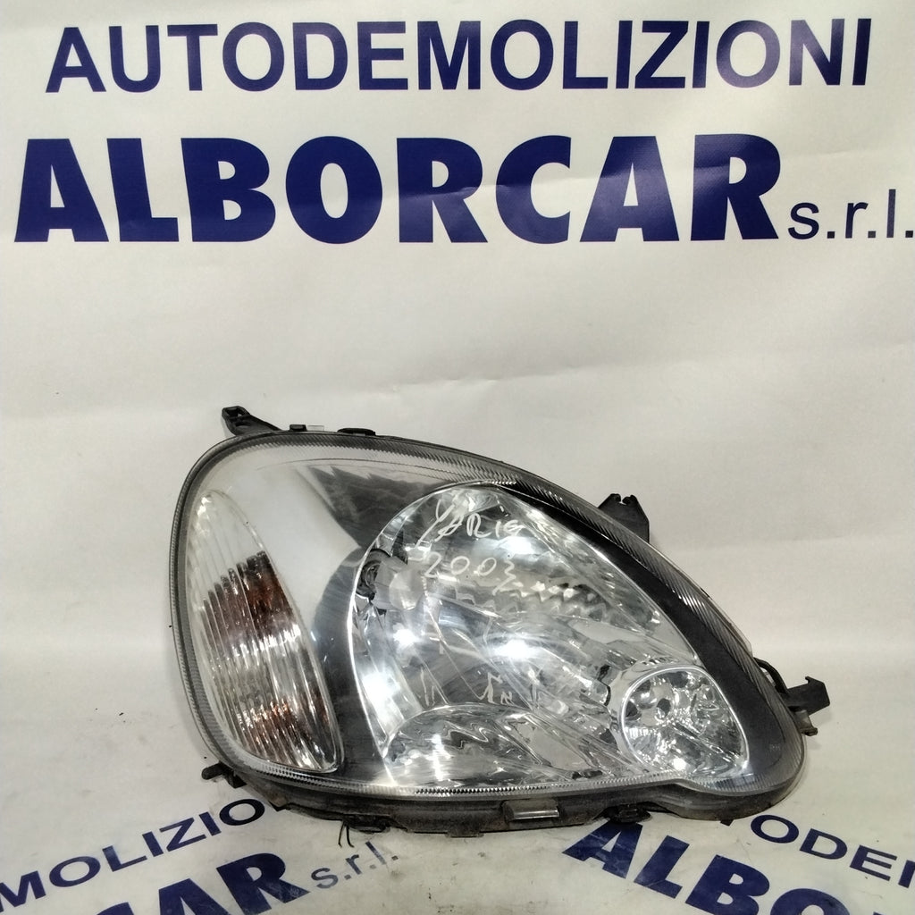 Faro fanale toyota yaris sinistra anno 2003 codice: 811500D08000 (sf8p4)