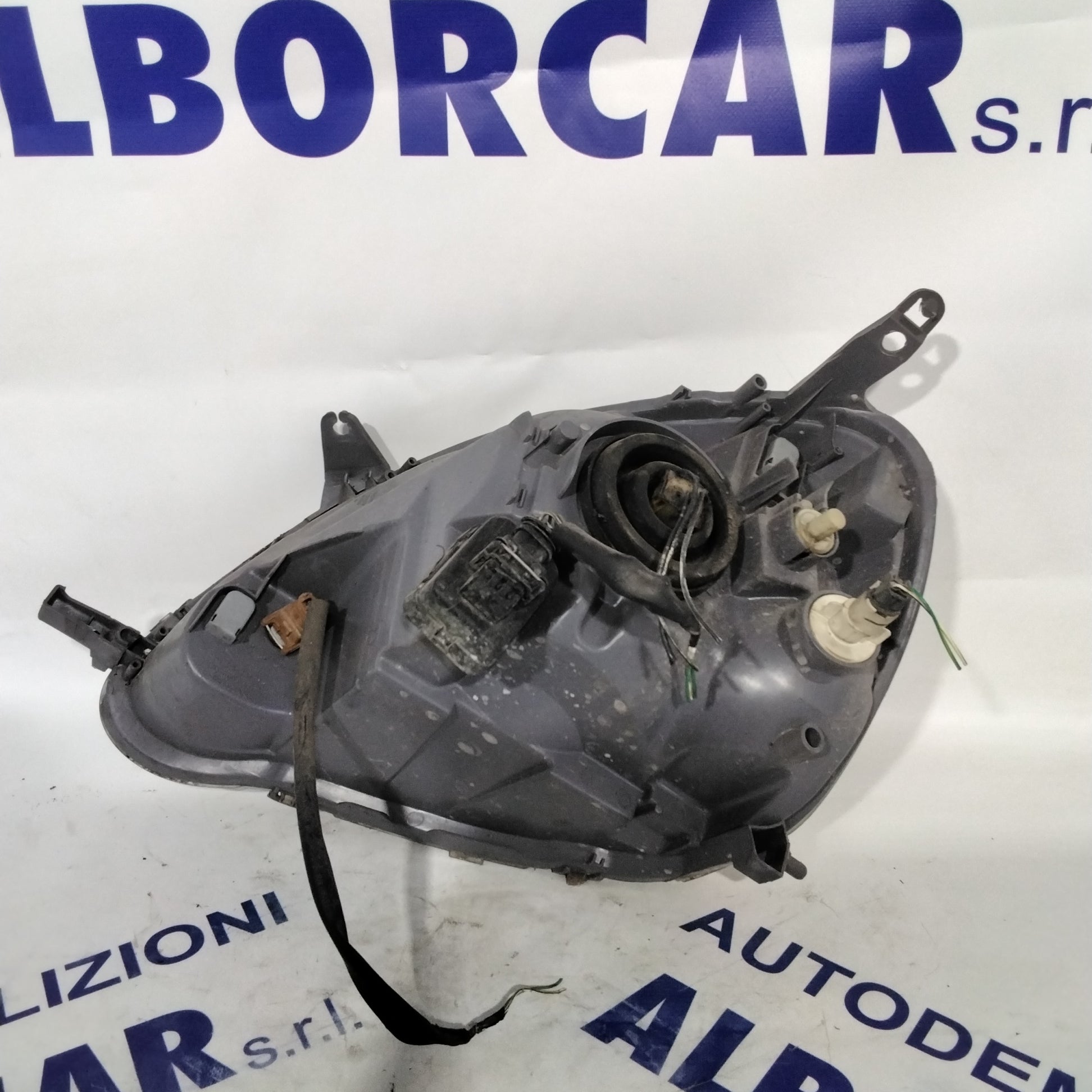 Faro fanale toyota yaris destro anno 2003 codice: 0821211F5R (sf8p4)