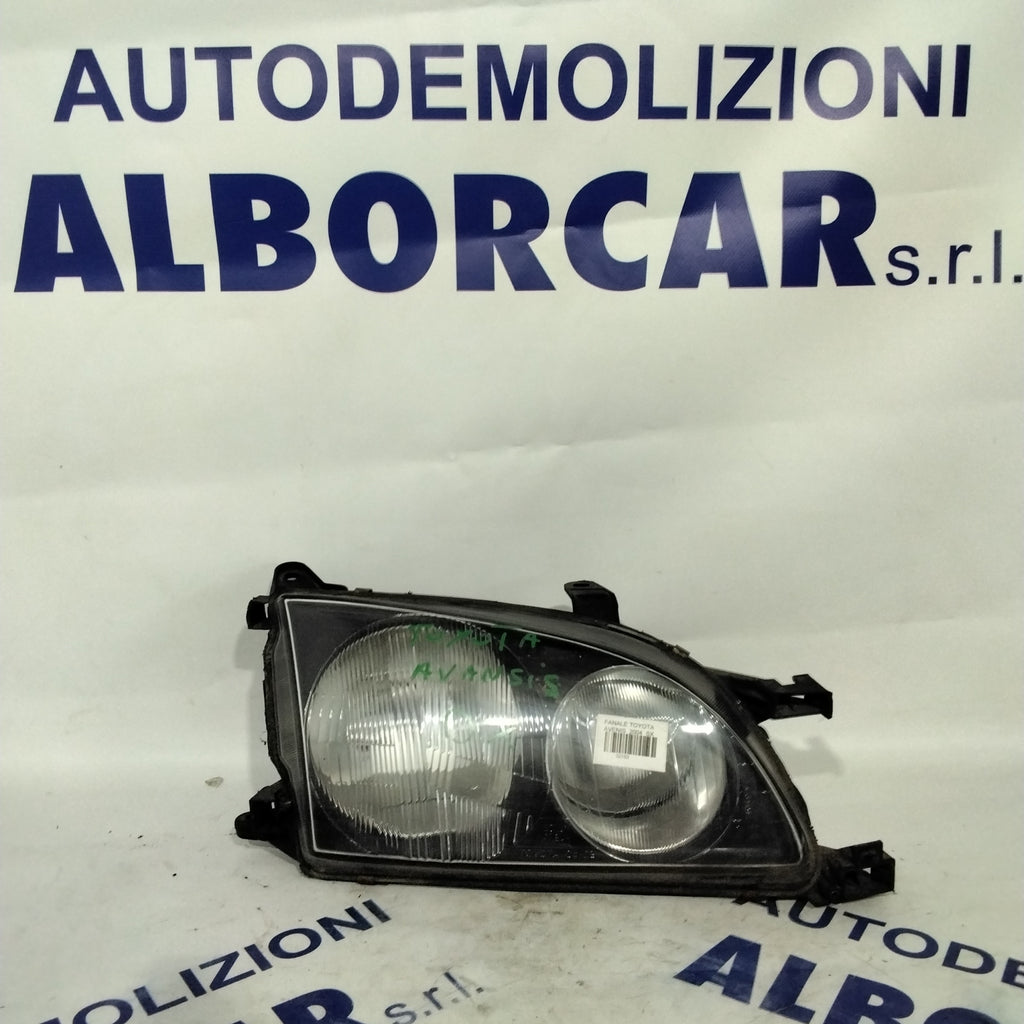 Right headlight Toyota Avensis year 2000 code: 54533365(sf8p4)