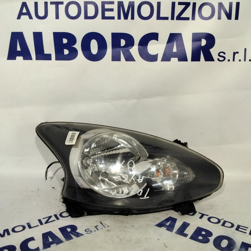 Faro fanale toyota aygo destro anno 2005 codice: 811100H010 (sf8p4)