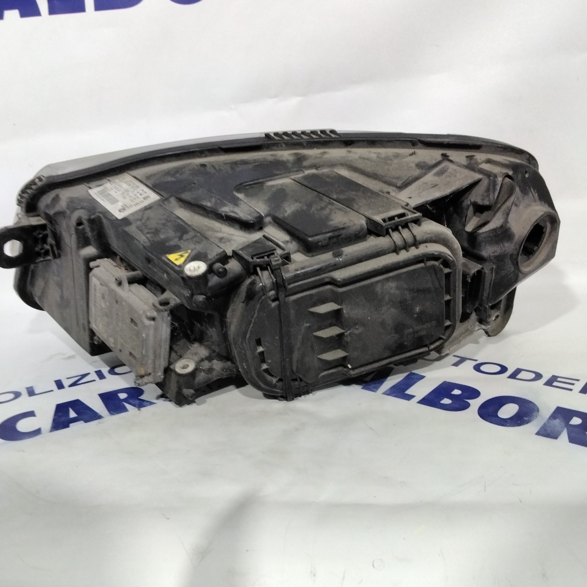Right headlight Audi A6 year 2004 code: 00970112 (sf8p5)