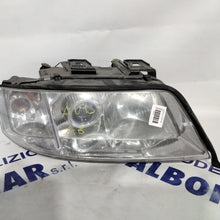 Carica l&#39;immagine nel visualizzatore di Gallery, Faro fanale audi A6 sinistro anno 2000 codice: 151411102L (sf8p5)
