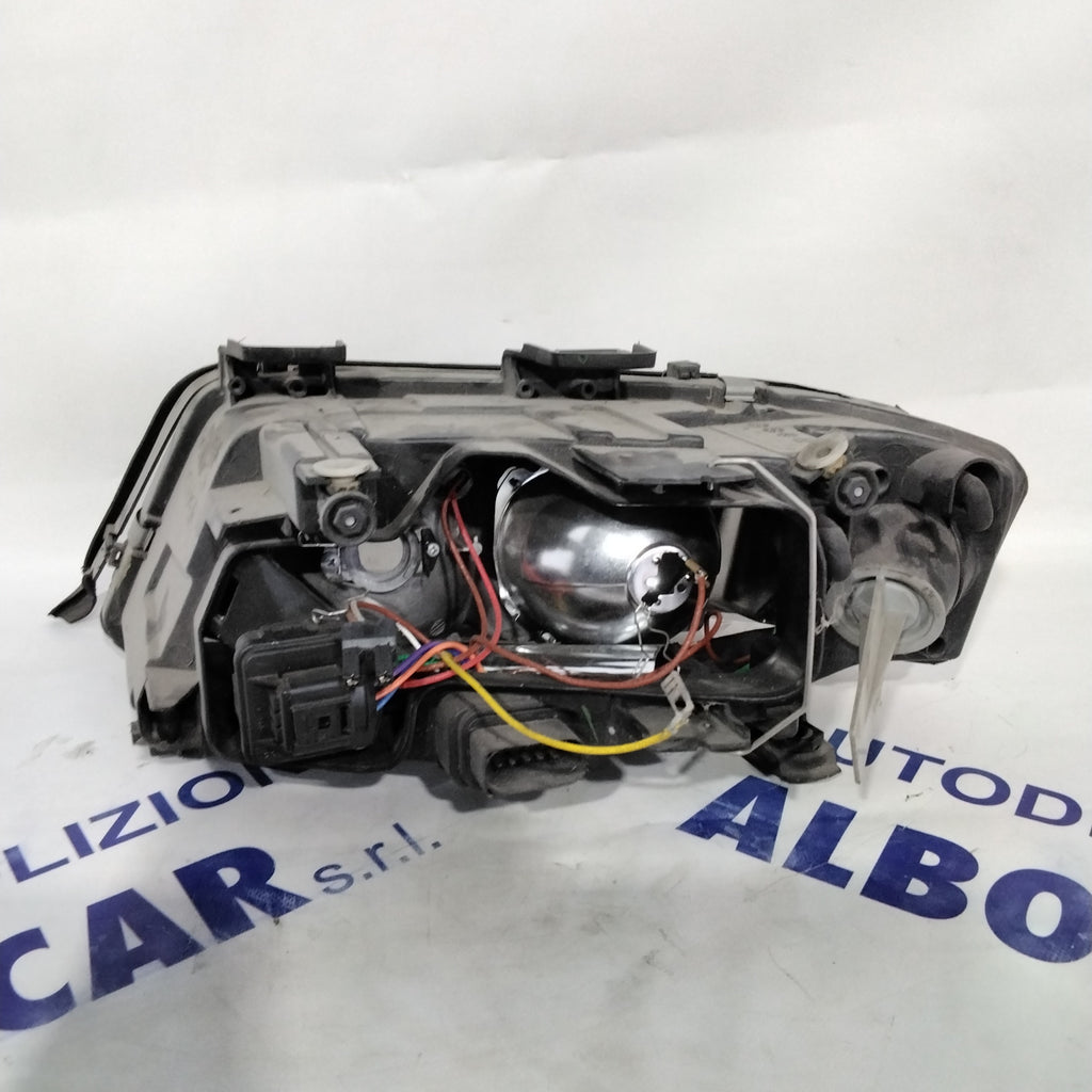 Audi A6 headlight right year 2000 code: 151411102R (sf8p5)