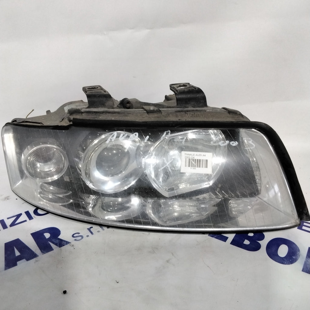 Headlight Audi A4 right side year 2003 code: 89305700 (sf8p5)