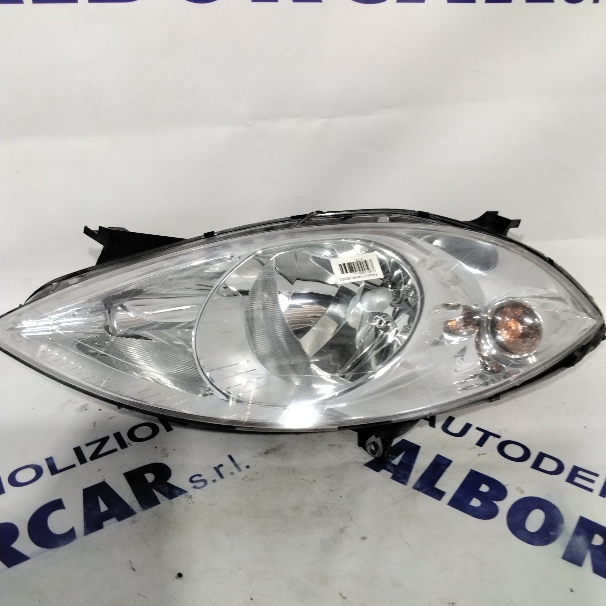 Headlight Mercedes A180 left 2008 code:0301197201(sf8p4)