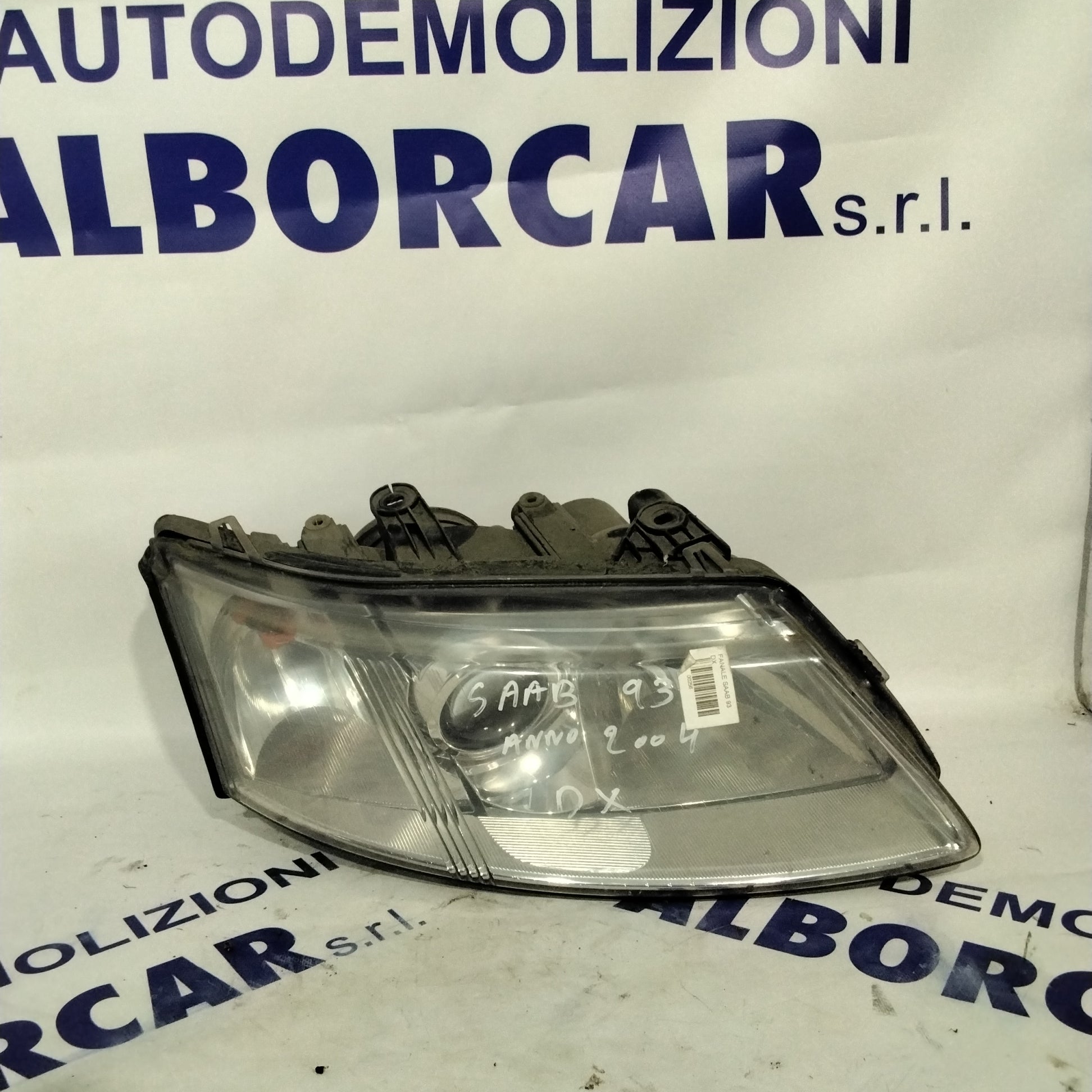 Saab 93 right headlight year 2004 code: 155820RE (sf8p4)