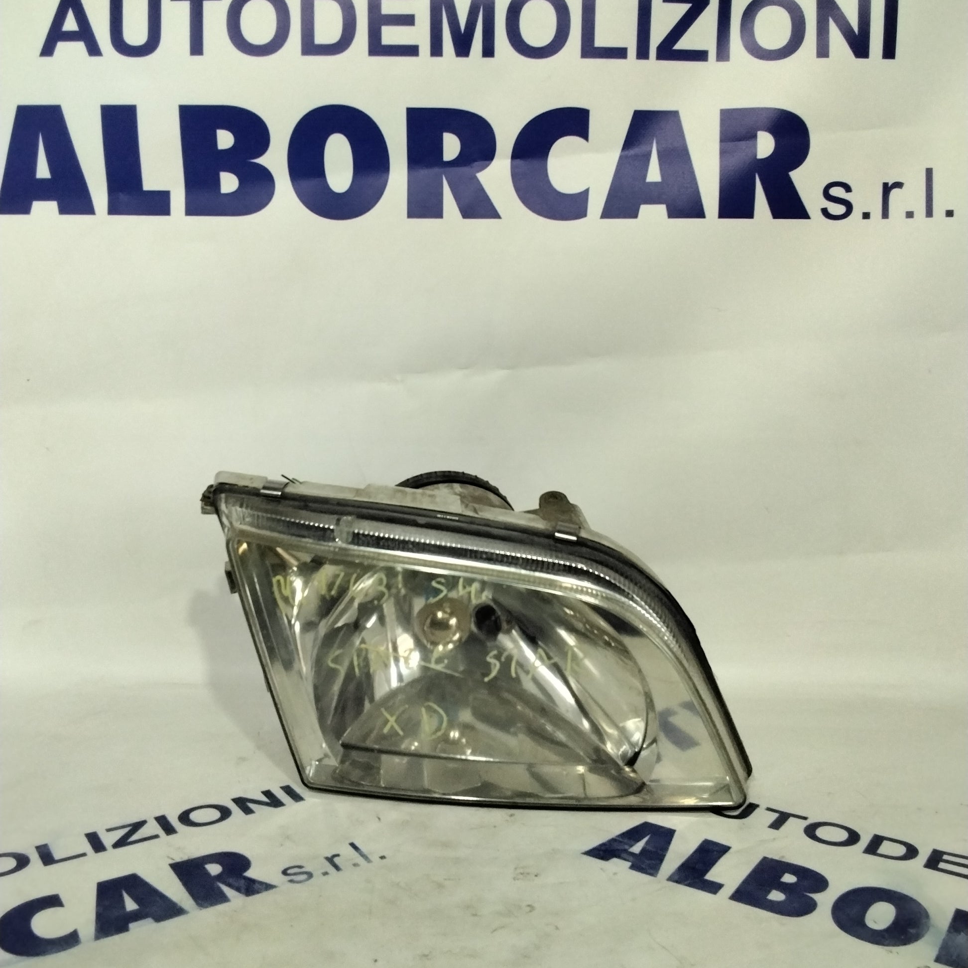 Headlight Mitsubishi Space Star right year 1999 (sf8p4)