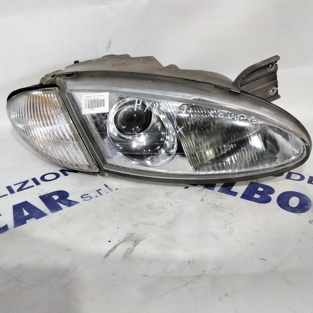 Right Hyundai Coupe headlight year 1998 code: 1010495 (sf8p4)