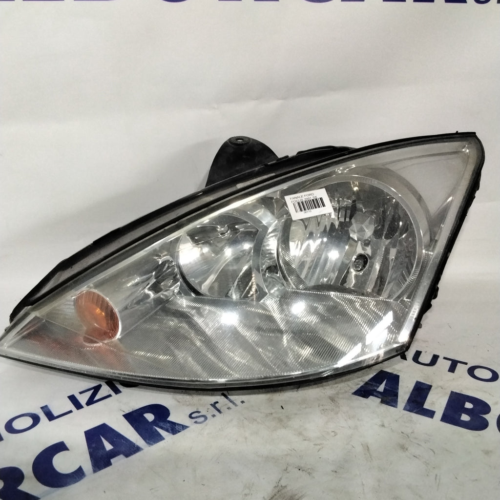 Ford Focus left headlight, year 2001, code: 0374D (sf8p3)