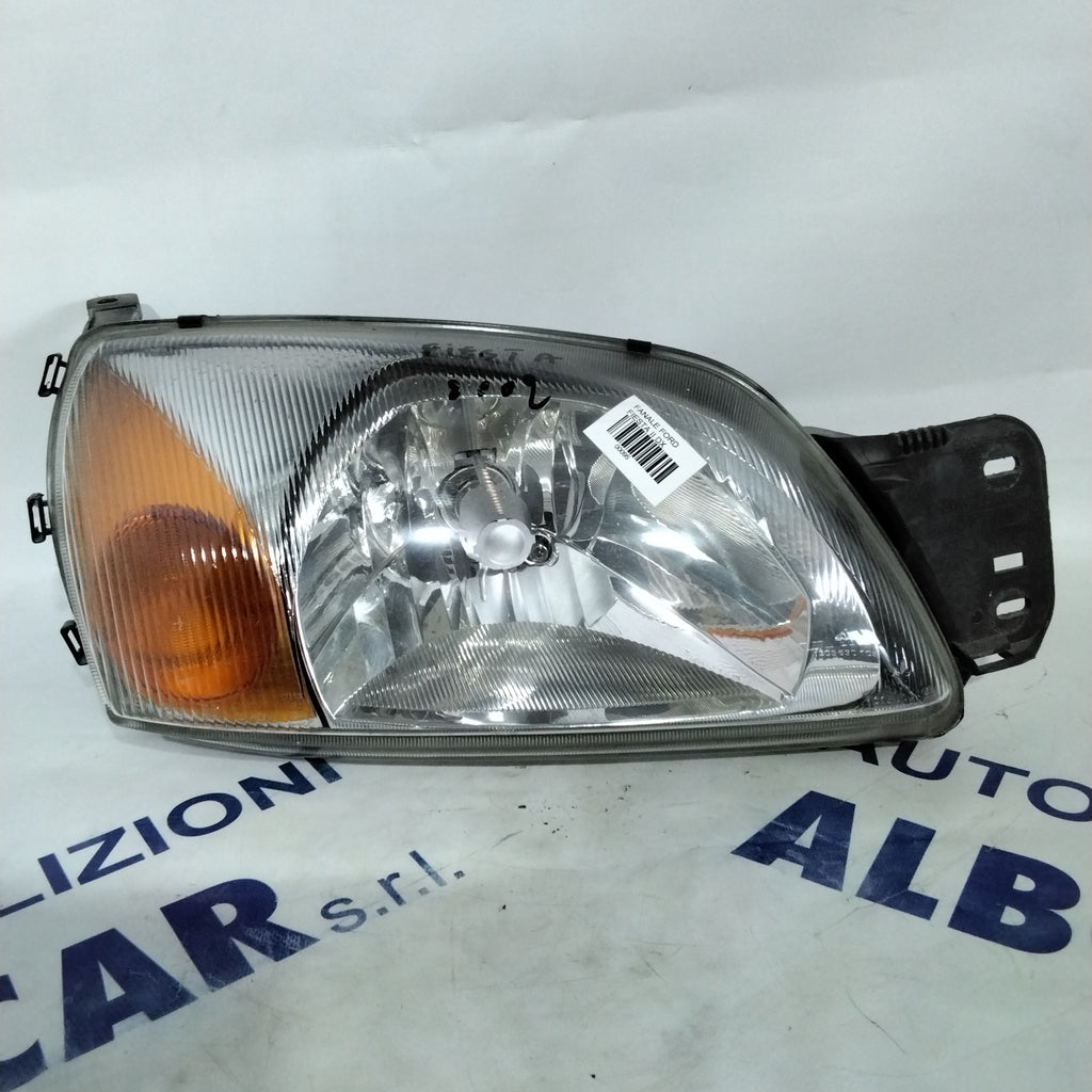 Ford Fiesta right headlamp year 2002 code: 0301178008 (sf8p3)