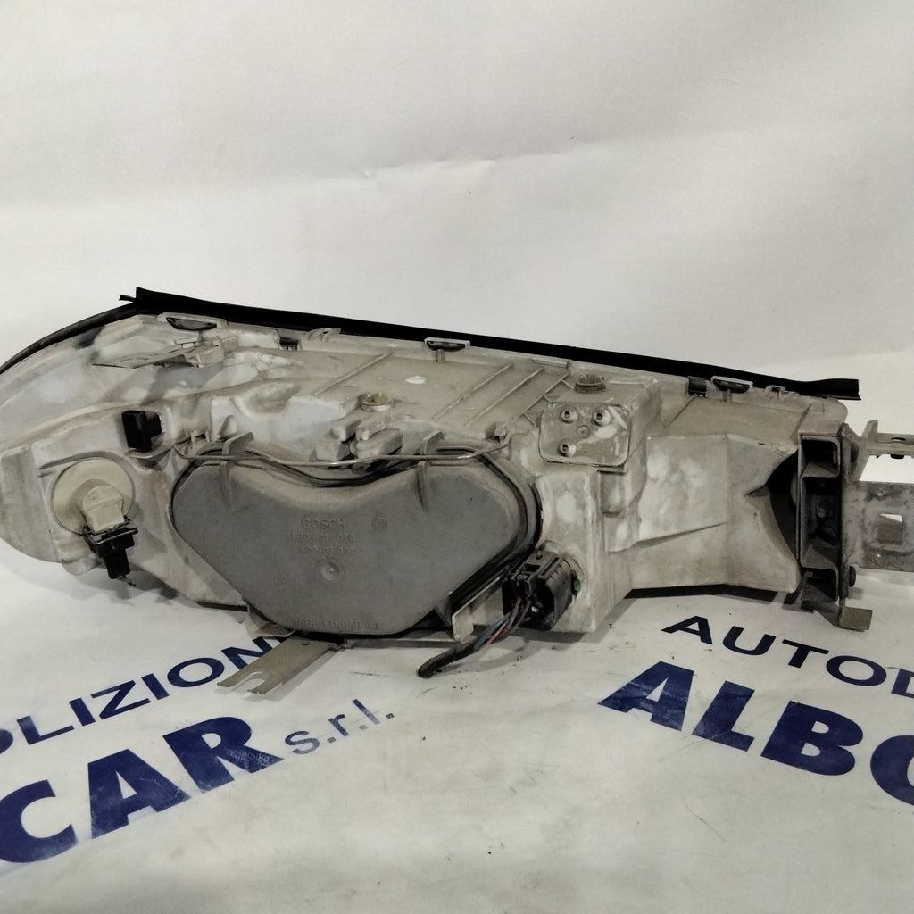 Ford Mondeo left headlight, year 2000, code: 0301098201 (sf8p3)