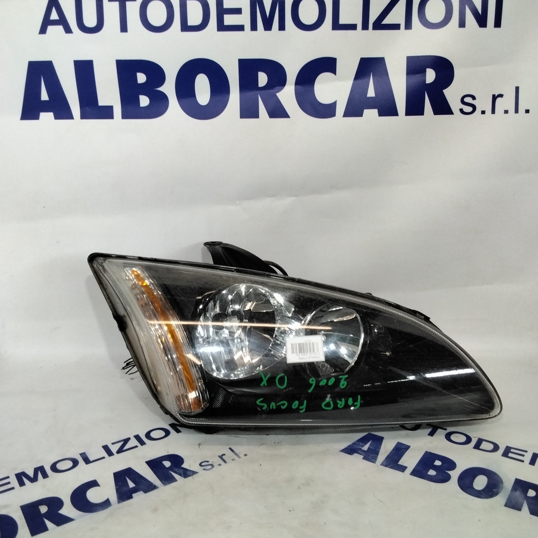 Faro fanale ford focus destro  anno 2006 codice: 0374D