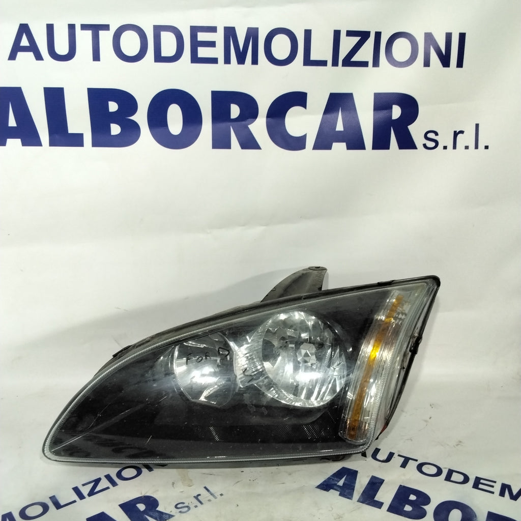 Ford Focus left headlight, year 2006, code: 0374D