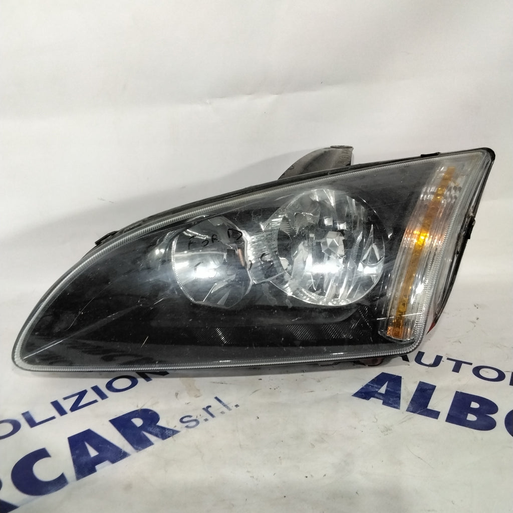 Ford Focus left headlight, year 2006, code: 0374D