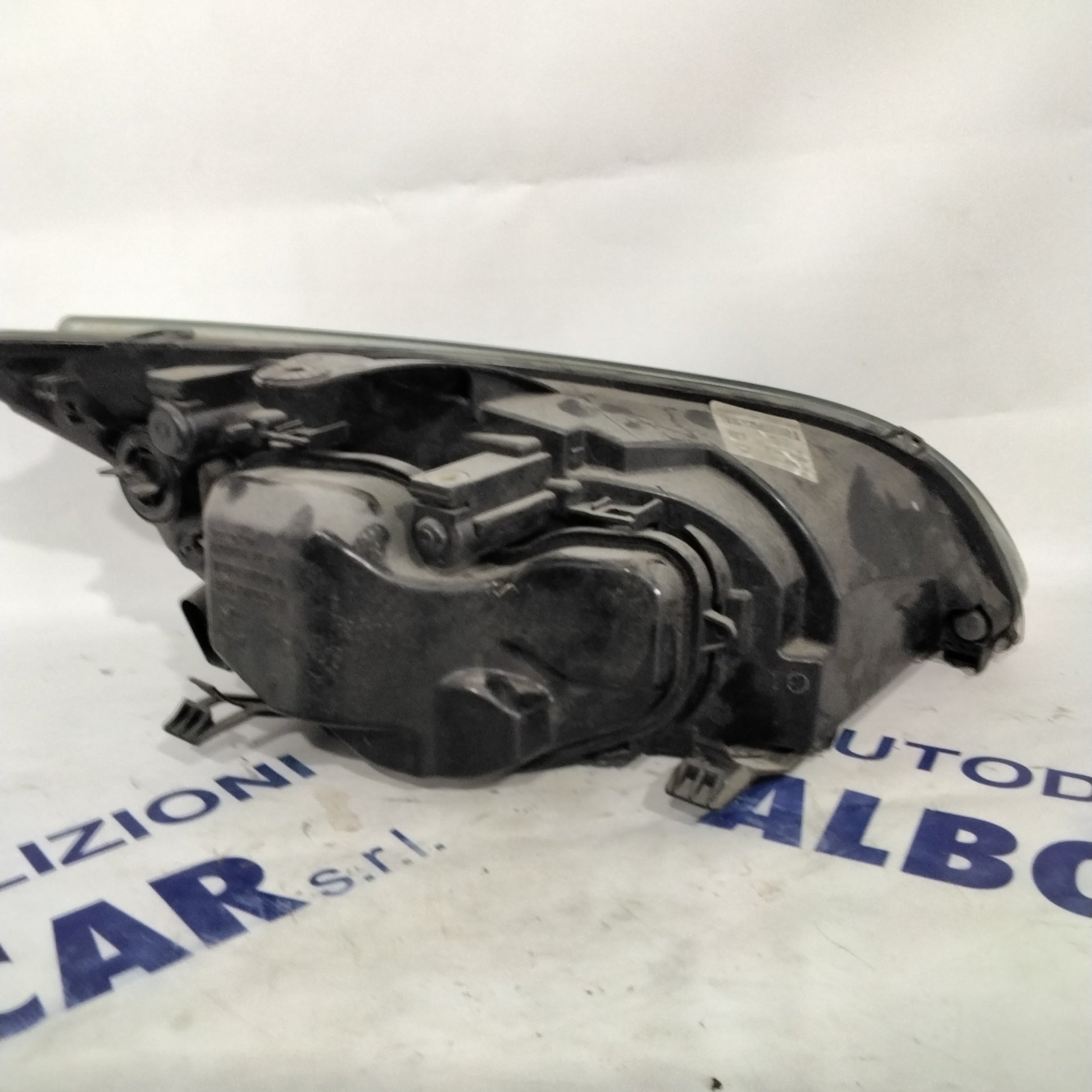 Ford Focus left headlight, year 2006, code: 0374D