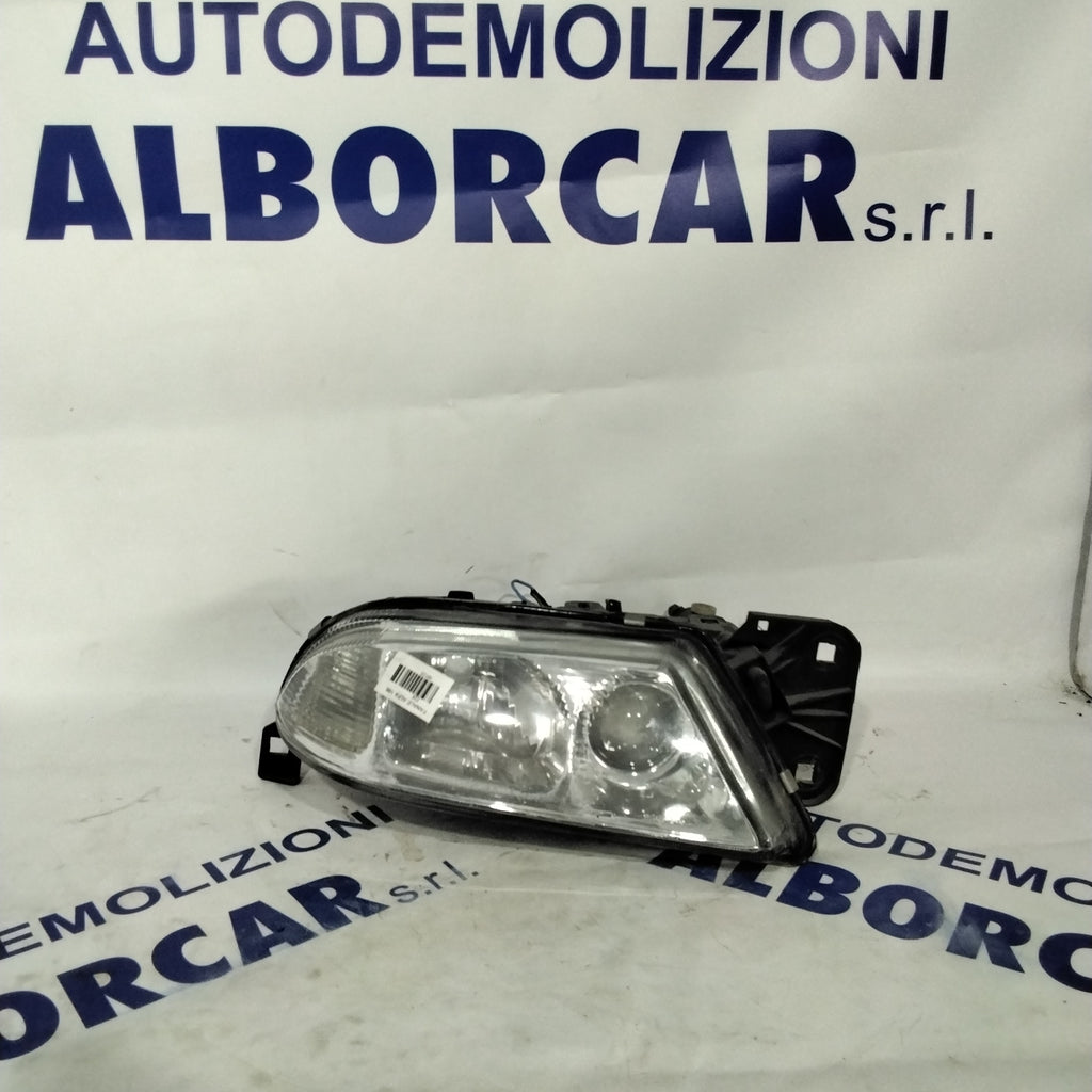 Alfa Romeo 166 right headlight year 2003 code: 086671112R (sf8p5)