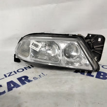 Carica l&#39;immagine nel visualizzatore di Gallery, Faro fanale alfa romeo 166 destro anno 2003 codice: 086671112R (sf8p5)
