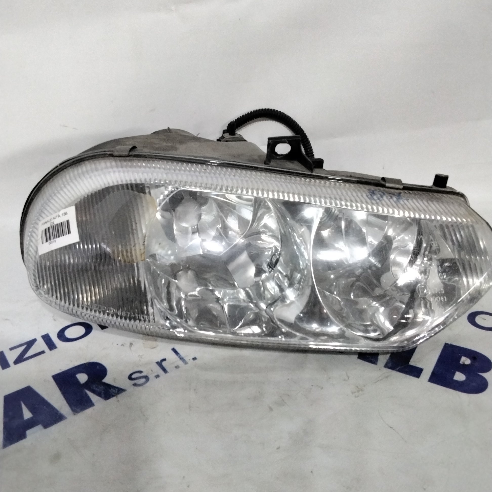 Alfa Romeo 156 right headlight year 2002 code: 086671106R (sf8p5)