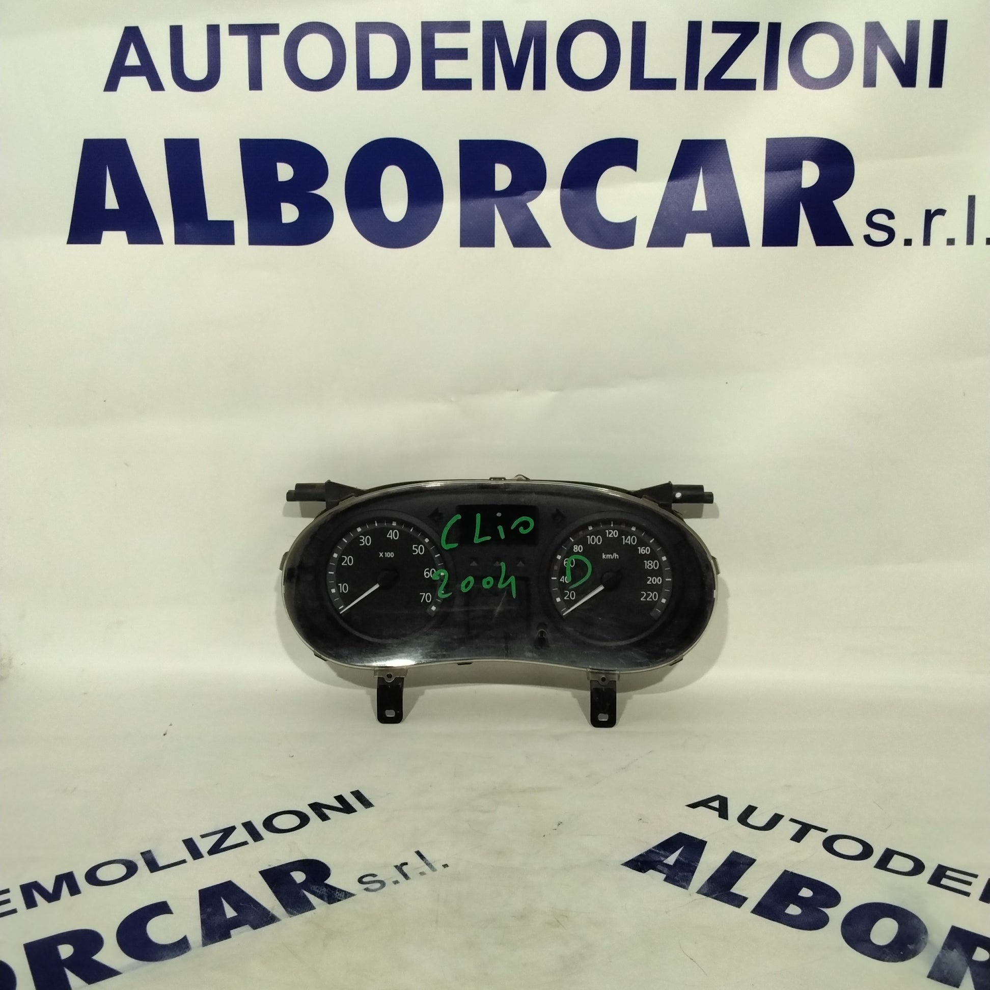 instrument cluster/speedometer/gauge Renault Clio year 2004 code:216726389 (sf7p2)