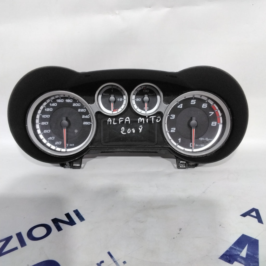 Quadro strumenti/contachilometri /veglia alfa romeo mito anno 2008 codice:50517152