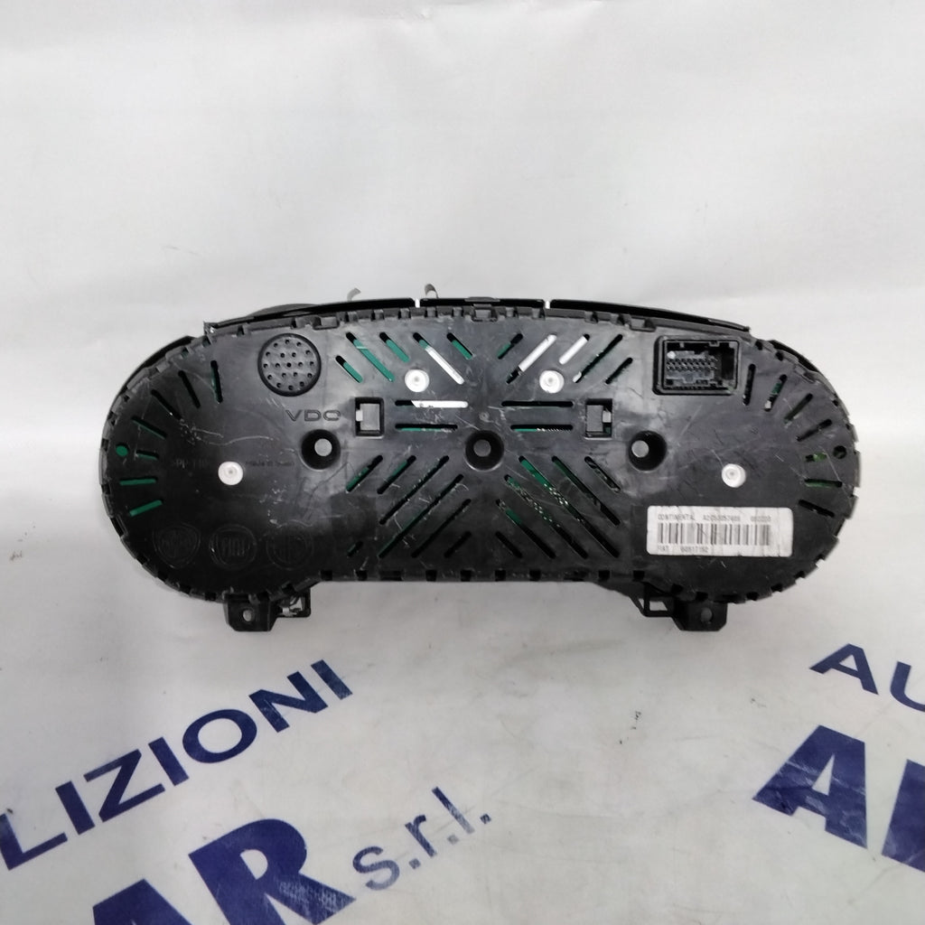 Quadro strumenti/contachilometri /veglia alfa romeo mito anno 2008 codice:50517152