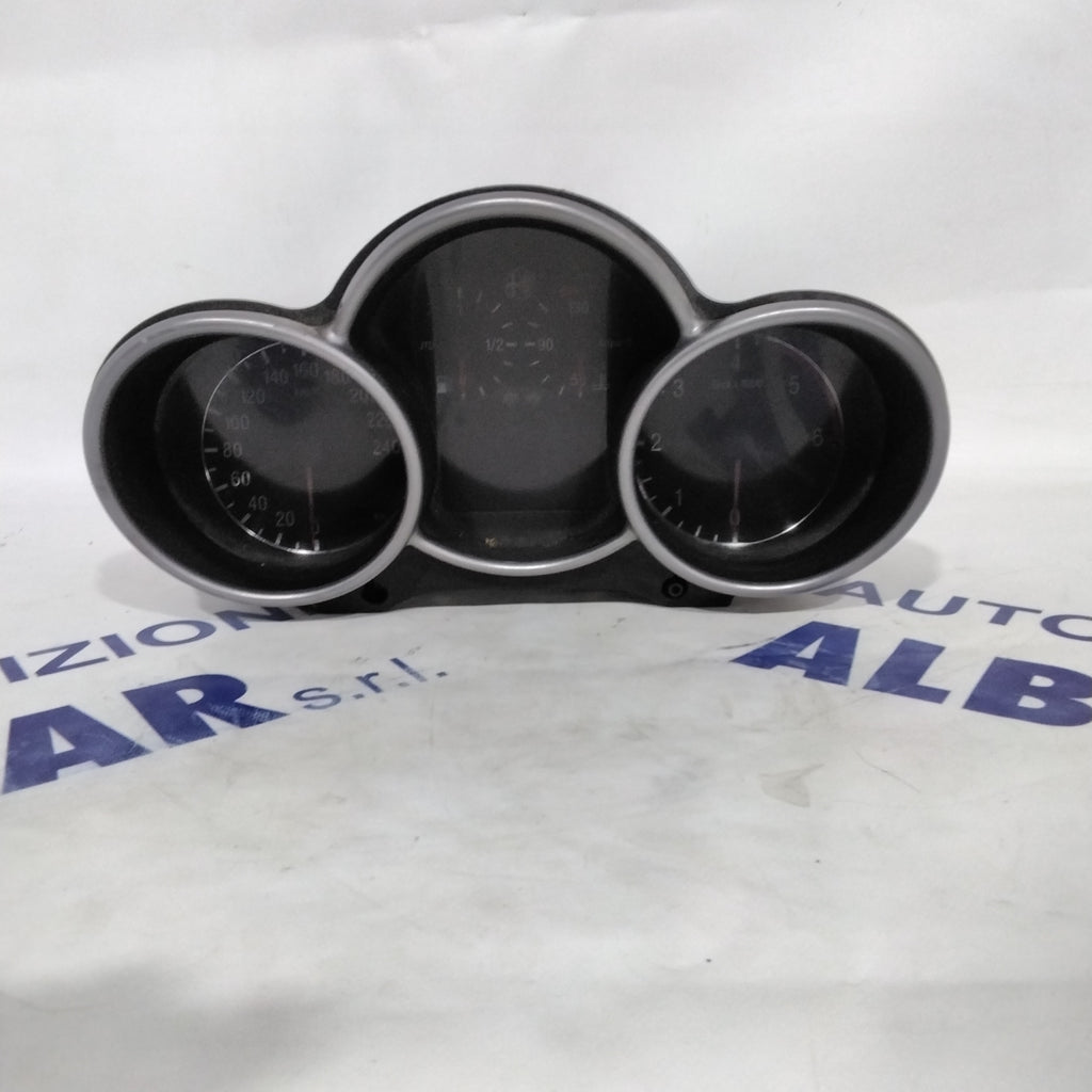 dashboard/odometer/gauge cluster Alfa Romeo 147 year 2002 code: 735290181 (sf7p2)
