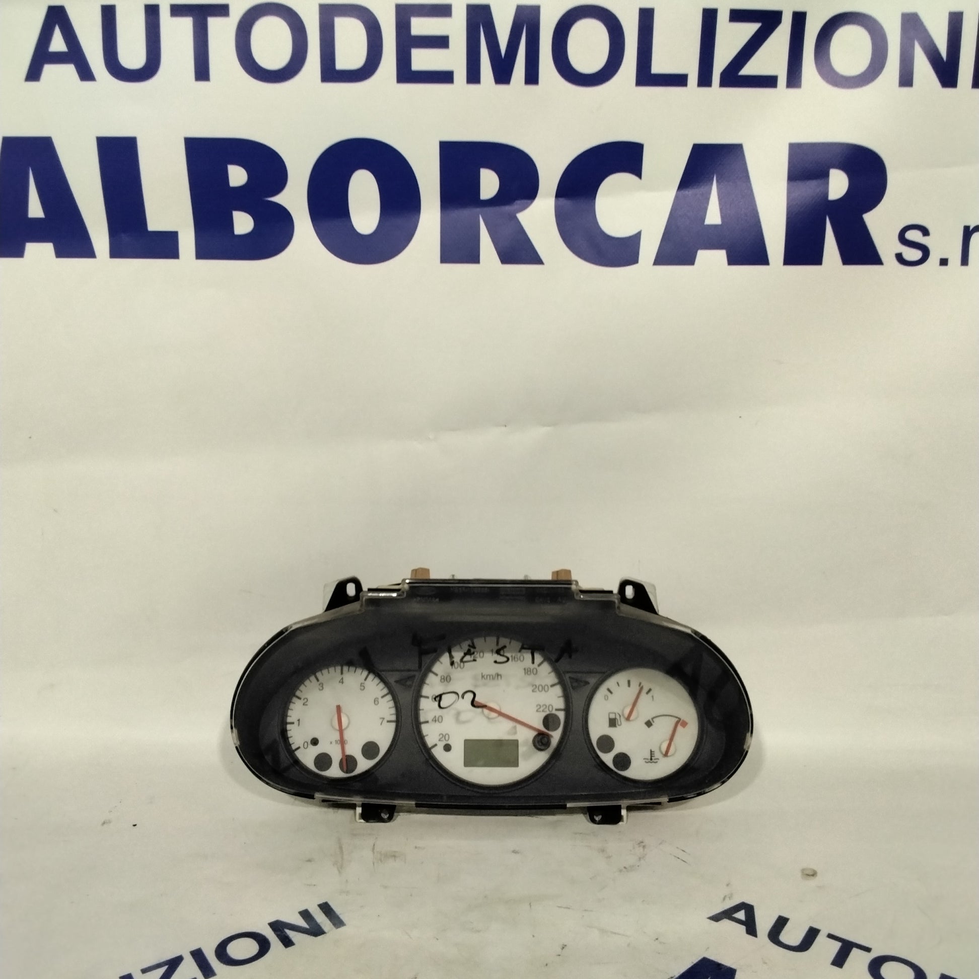 instrument cluster/speedometer/gauge ford fiesta year 2002 code: YS6F10B885 (sf7p2)