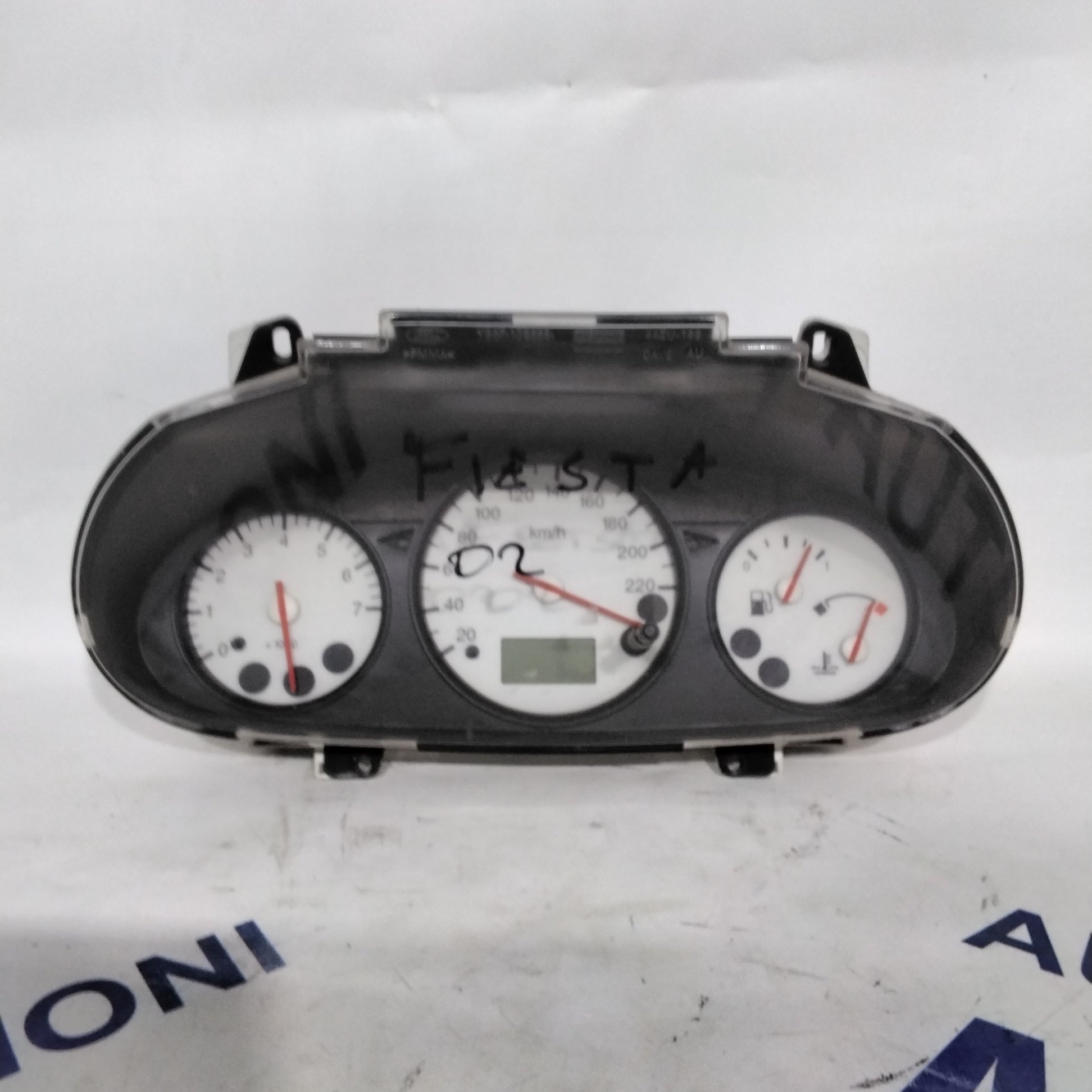 instrument cluster/speedometer/gauge ford fiesta year 2002 code: YS6F10B885 (sf7p2)