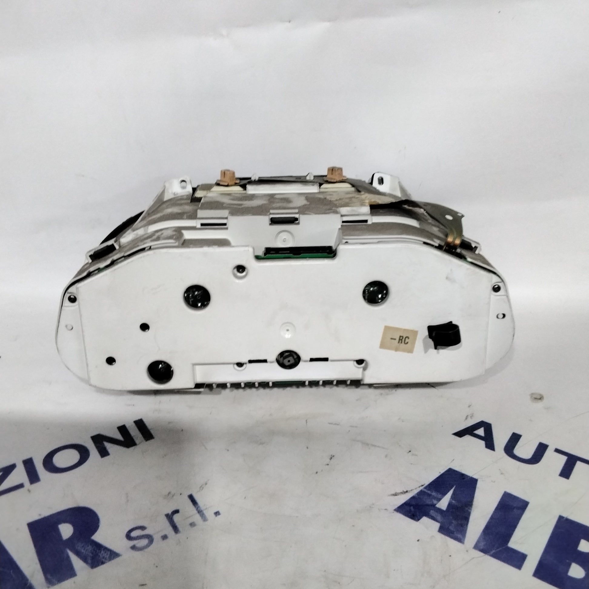 instrument cluster/speedometer/gauge ford fiesta year 2002 code: YS6F10B885 (sf7p2)