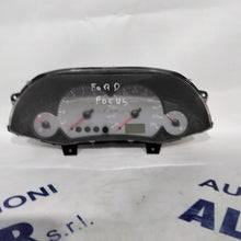 Carica l&#39;immagine nel visualizzatore di Gallery, quadro strumenti/contachilometri/veglia ford focus anno 2001 codice: 98AP10841BC (sf7p2)
