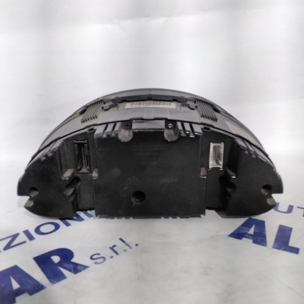 Instrument cluster speedometer BMW 3 (E46) 330 D year 2003 code: 6986890(sf7p2)