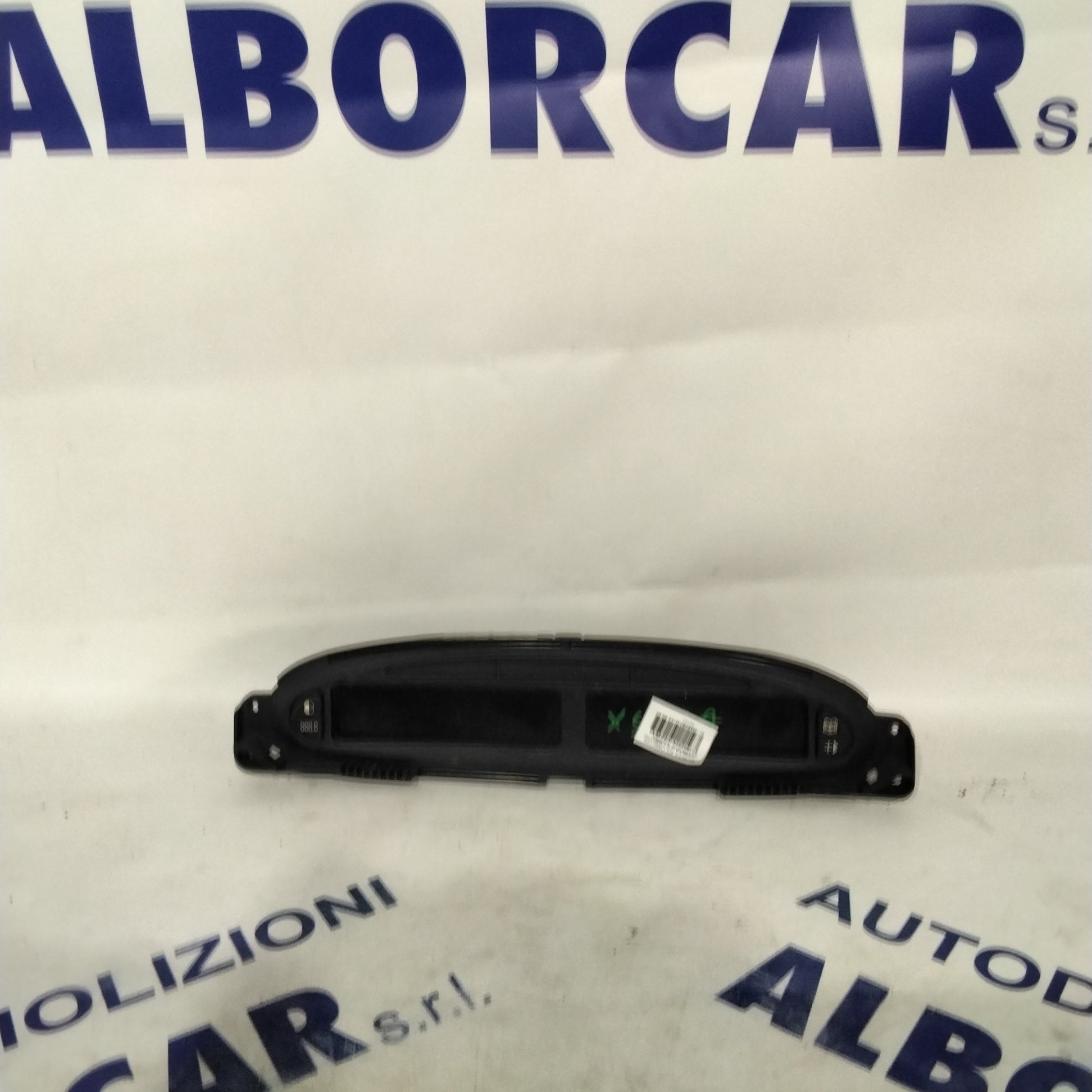 dashboard/speedometer/gauge Citroen xsara picasso year 2003 code: 87001377 (sf7p2)