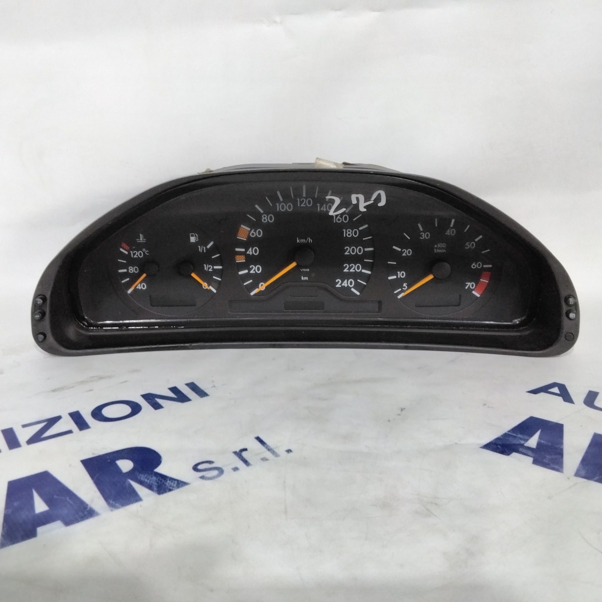 dashboard/speedometer/gauge Mercedes E270 year 1999 code: 87001345 (sf7p2)
