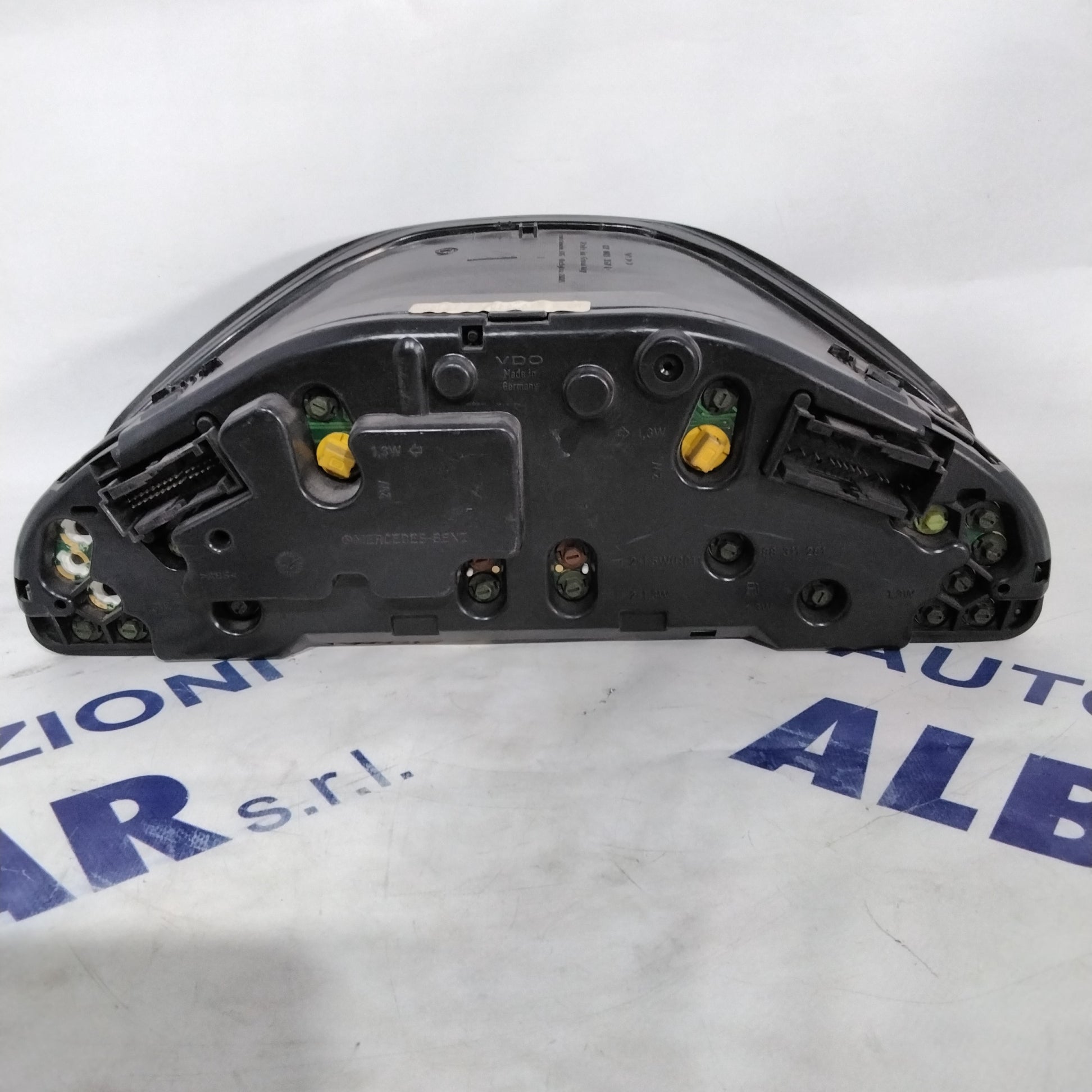 instrument cluster/speedometer/gauge Mercedes E270 year 2001 code: 87001357 (sf7p2)