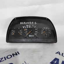 Carica l&#39;immagine nel visualizzatore di Gallery, quadro strumenti/contachilometri/veglia mercedes vito anno 1998
