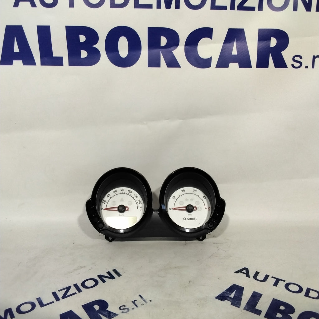 instrument cluster/speedometer/gauge smart forfour year 2006 code: T102795002/T102790002(sf7p2)
