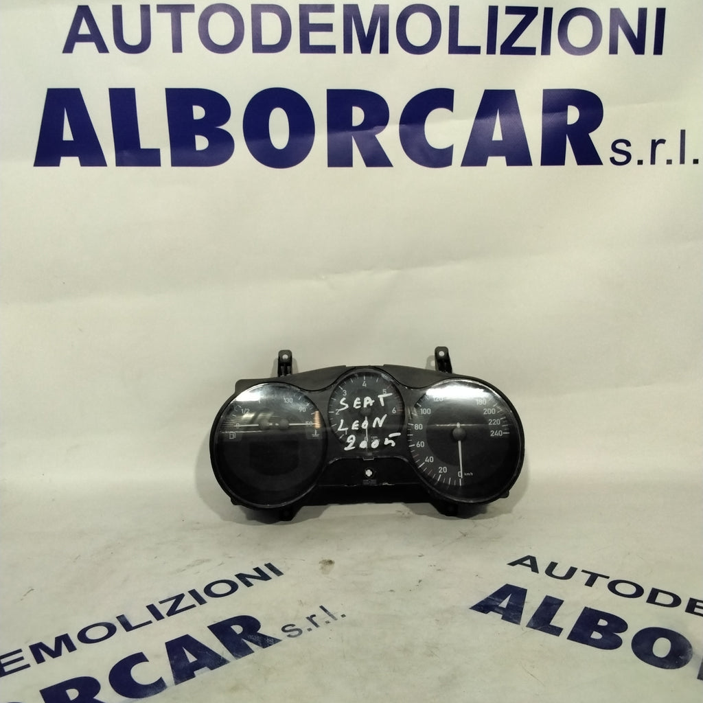 Quadro strumenti/contachilometri seat leon anno 2005 codice:11008280026