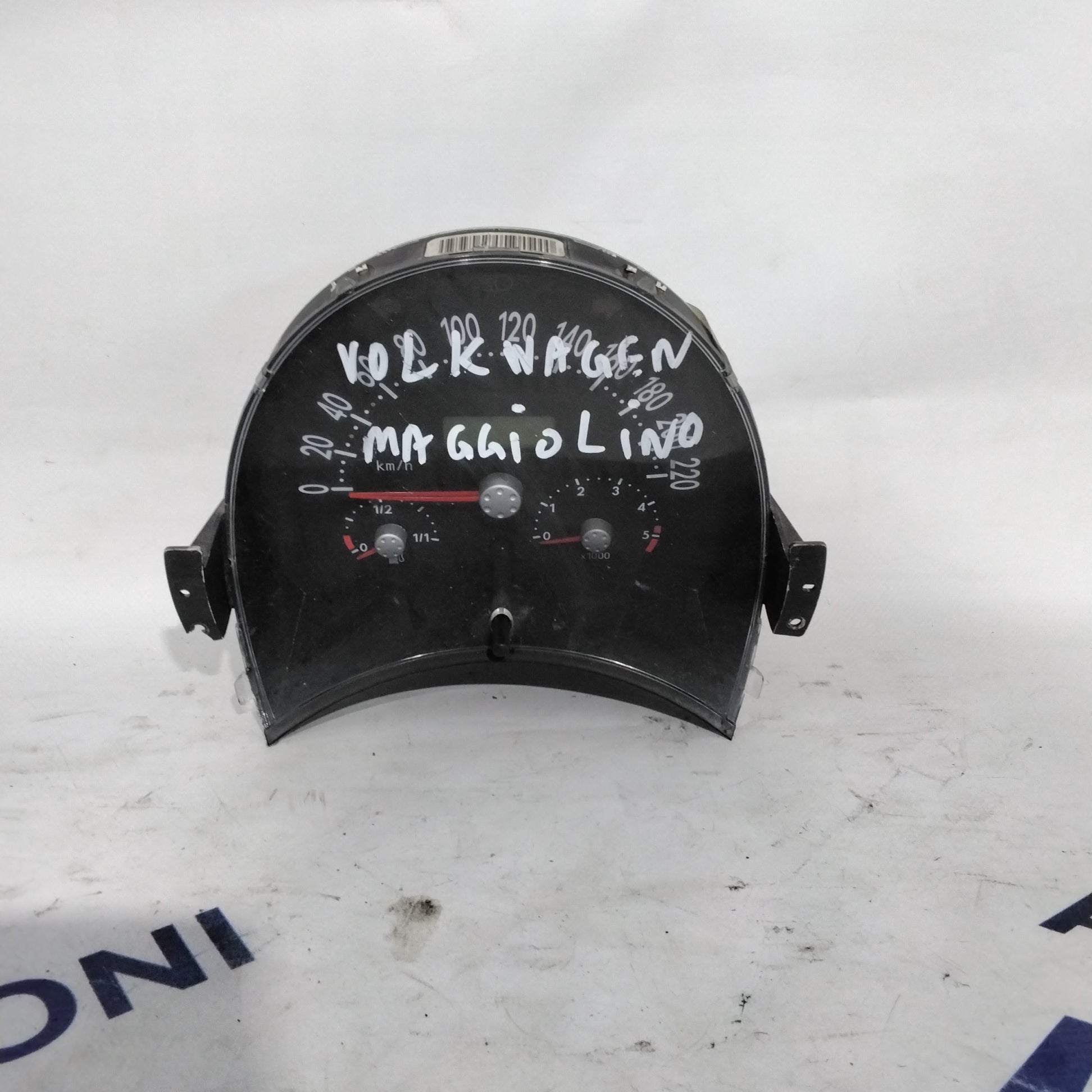 instrument cluster/speedometer Volkswagen Beetle year 2001 code: 1C0920805A (sf7p2)