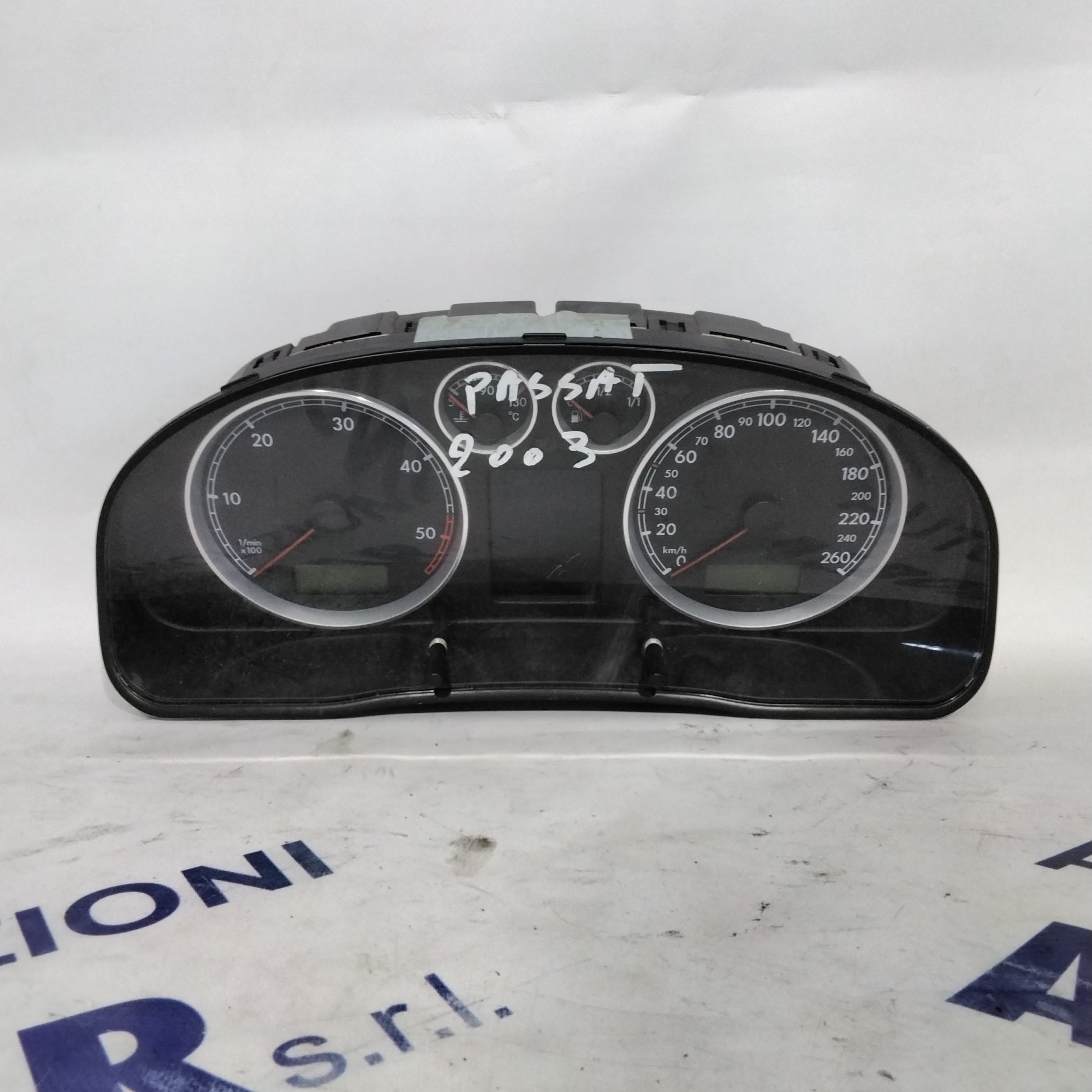 quadro strumenti/contachilometri volkswagen passat anno 2003 codice: 3B0920807A/3B0920845A/3B0920847E