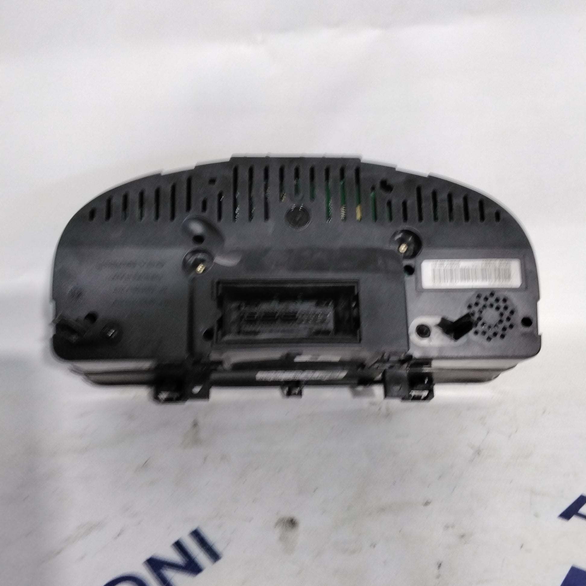 dashboard/speedometer Volkswagen Touran year 2006 code: A2C530223102 (sf7p2)