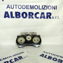 Carica l&#39;immagine nel visualizzatore di Gallery, Quadro strumenti/contachilometri toyota Rav 4 anno 2004 codice: 838004A090 (sf7p2)
