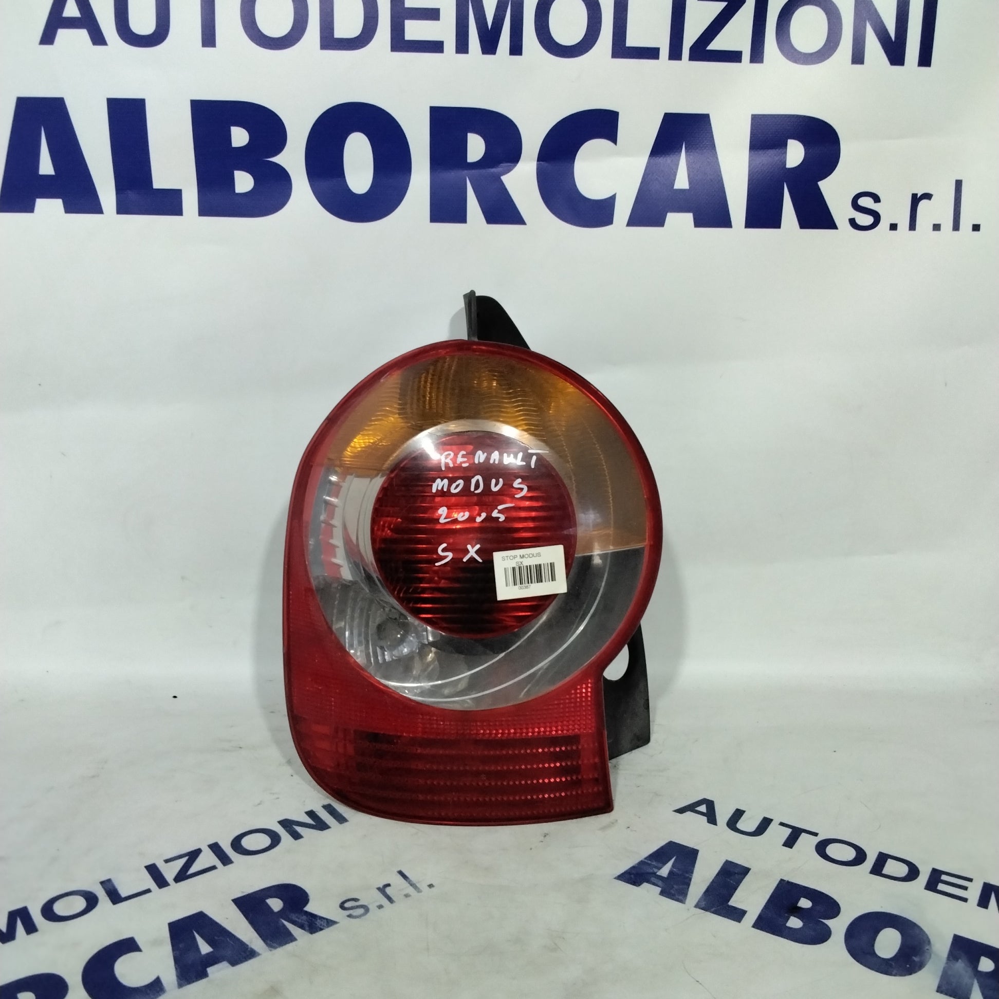 Renault Modus left tail light year 2006 code: 8200538786 (sf9p1)