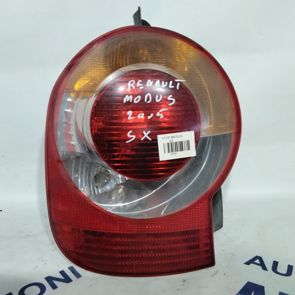 Renault Modus left tail light year 2006 code: 8200538786 (sf9p1)