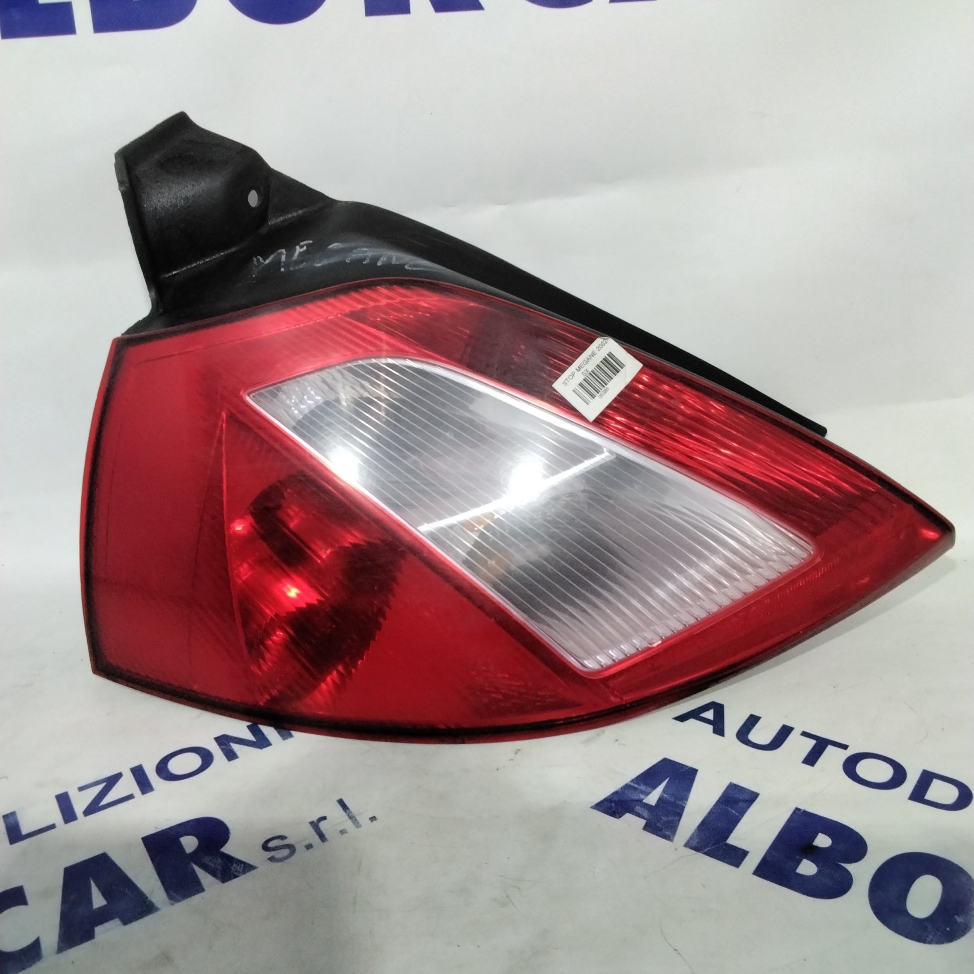 Renault Scenic left tail light year 2006 code: 8200073236 (sf9p1)