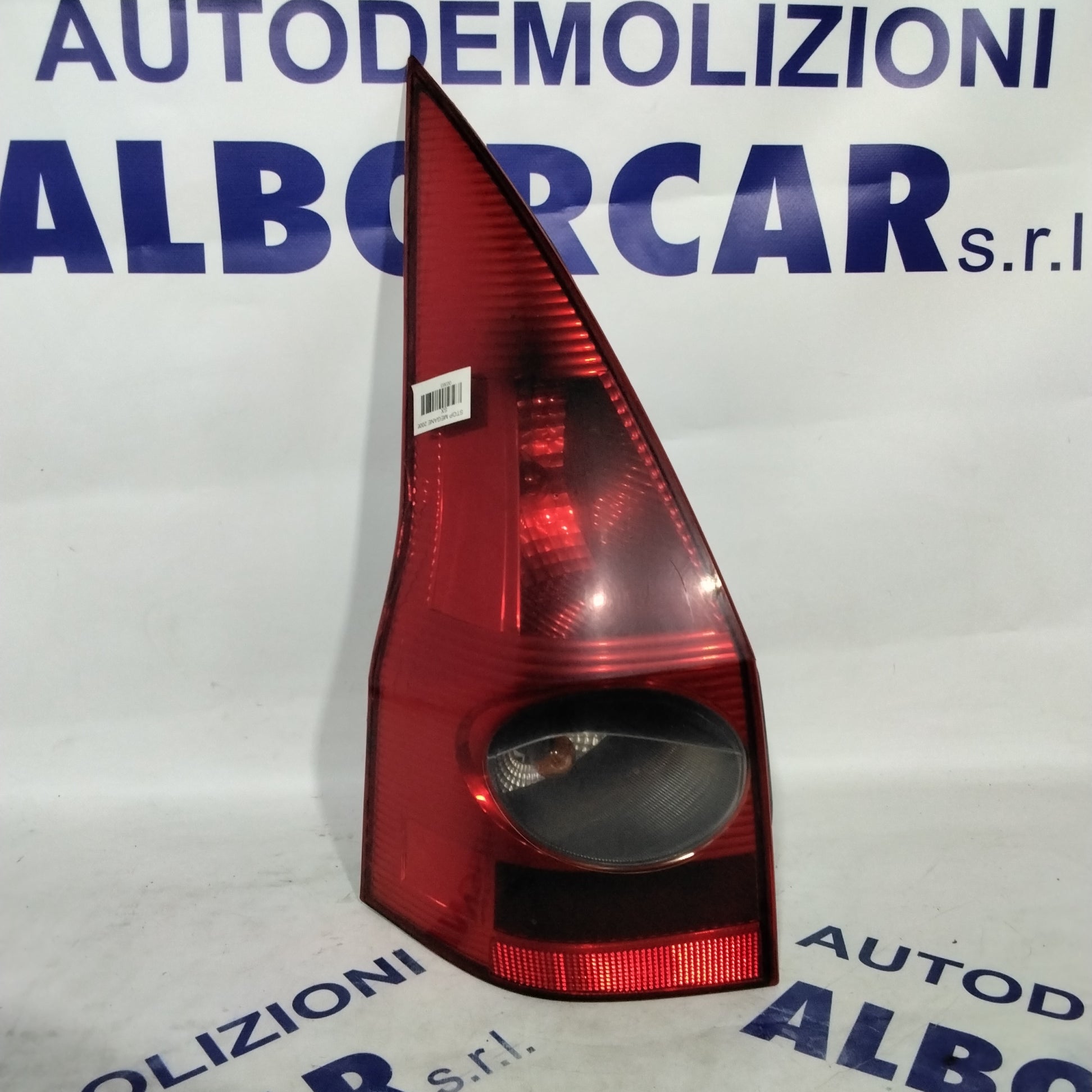 Renault Megane left tail light 2006 code: 8200142684 (sf9p1)