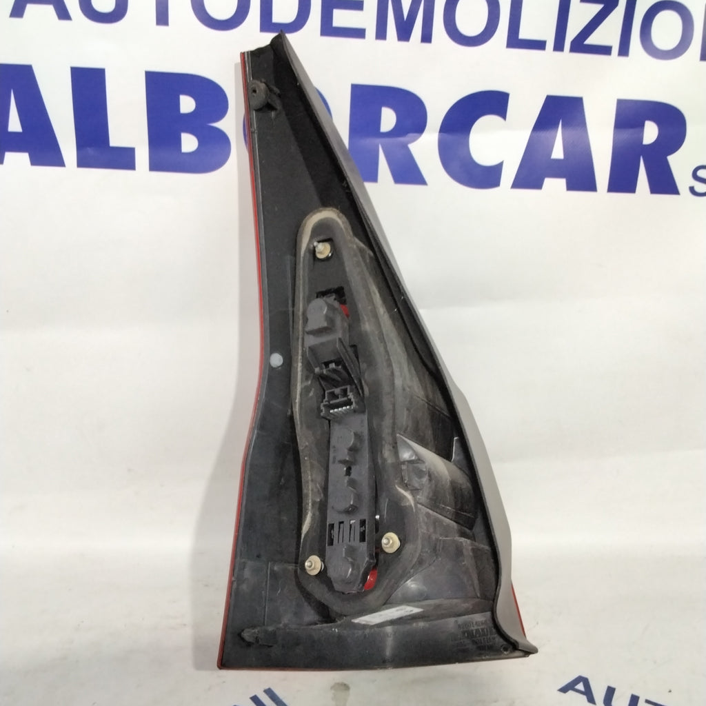 Renault Megane stop light right 2006 code: 82002683 (sf9p1)