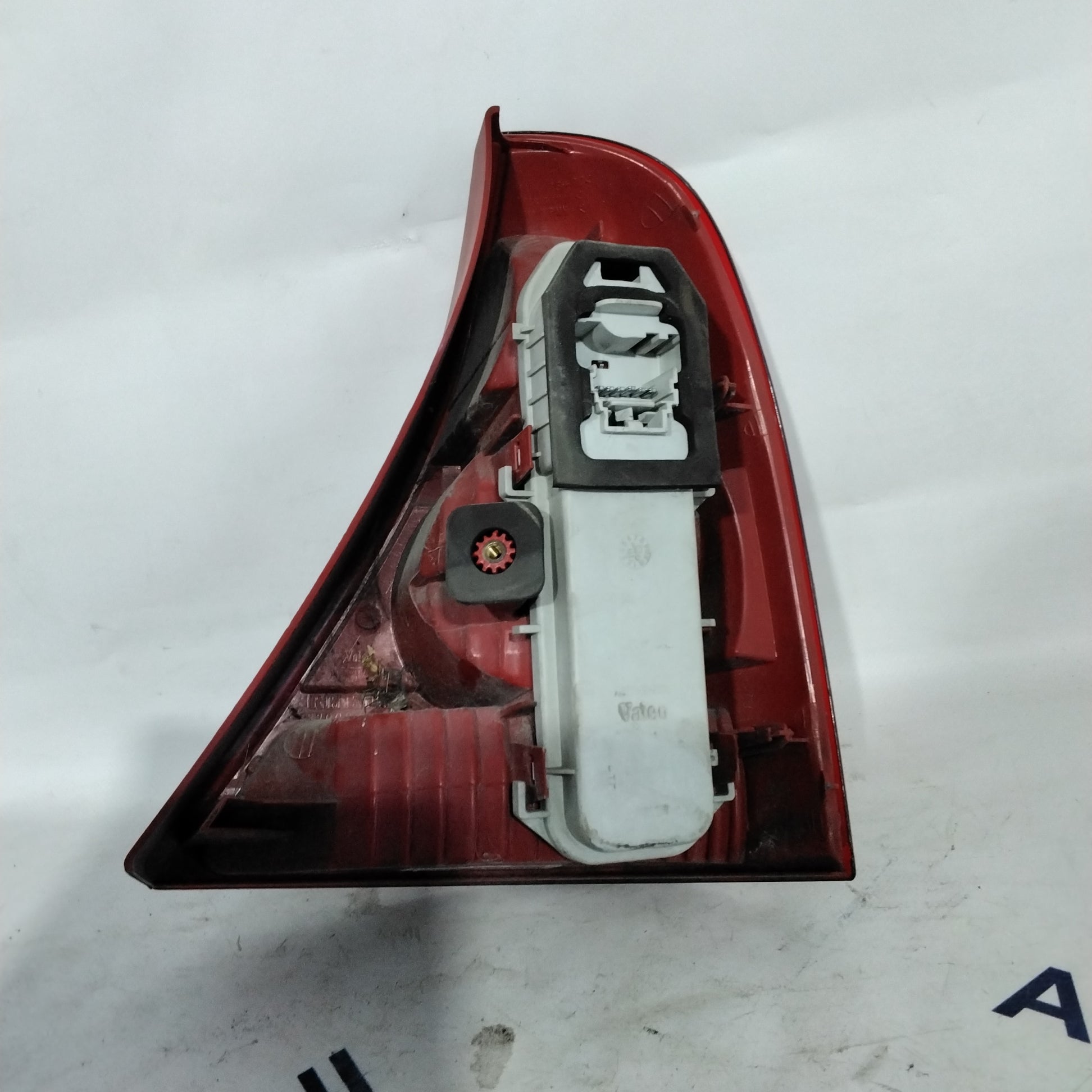 Renault Clio left stop light year 2004 code: 8200071413 (sf9p1)